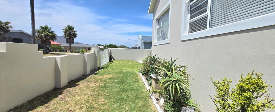 5 Bedroom Property for Sale in Franskraal Western Cape